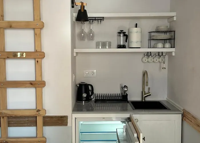 Castellorizon Konukevi