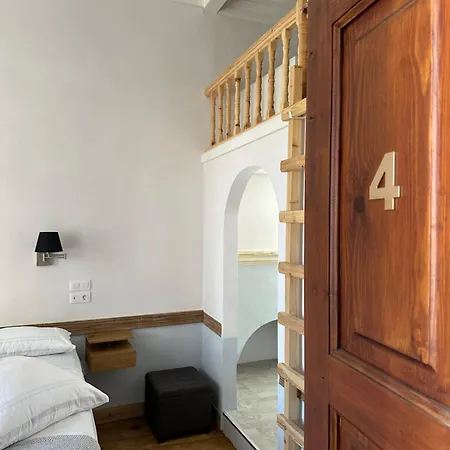 בית הארחה Castellorizon 4*