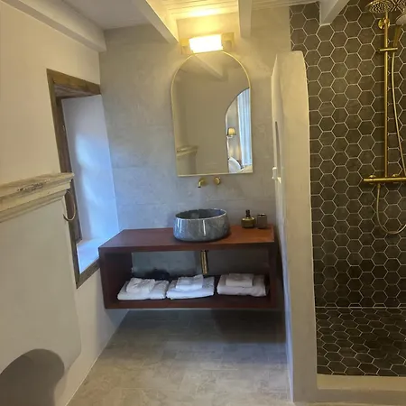 בית הארחה Castellorizon